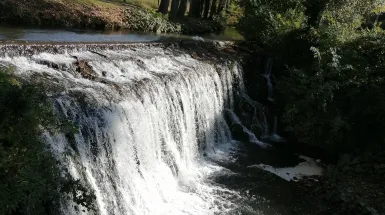 Trekking alle Cascate del Menotre sull'Appennino Umbro