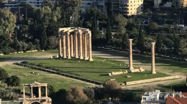 Atene: una città dal fascino eterno.