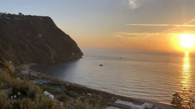 Settembre sull'isola di Ischia, tra spiagge e terme